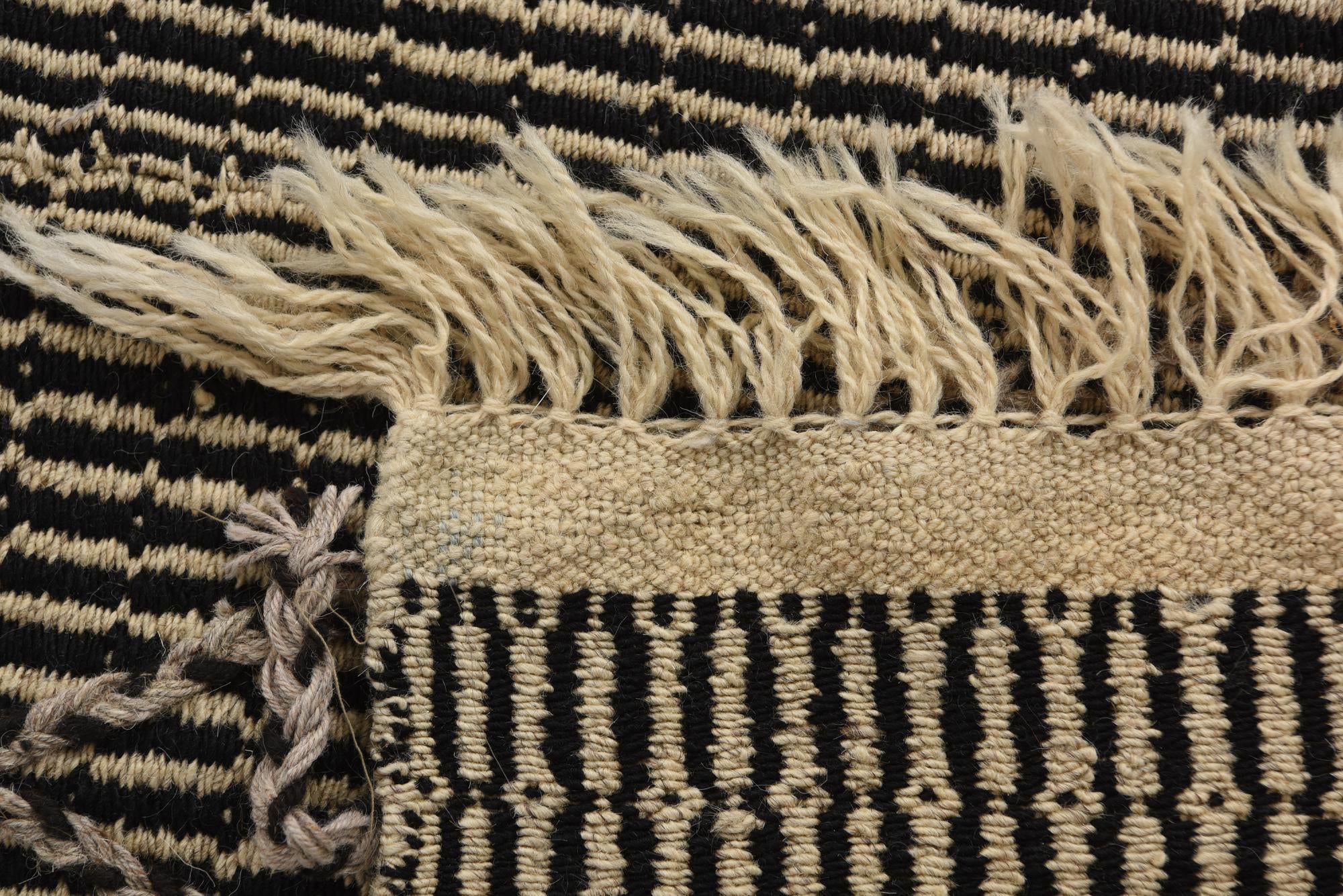 5' 10 x 9' 5 Hand Woven Kilim Modern Wool Rug