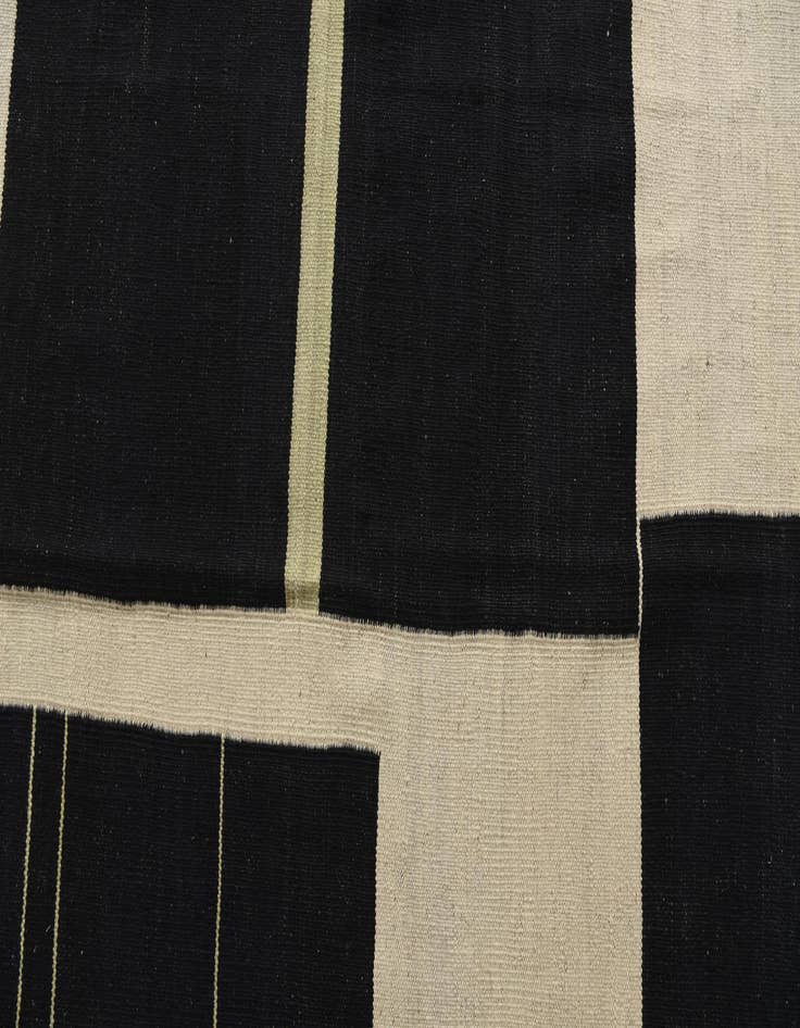Detail image of 6' x 7' 7  Hand Woven Kilim Modern Wool Rug