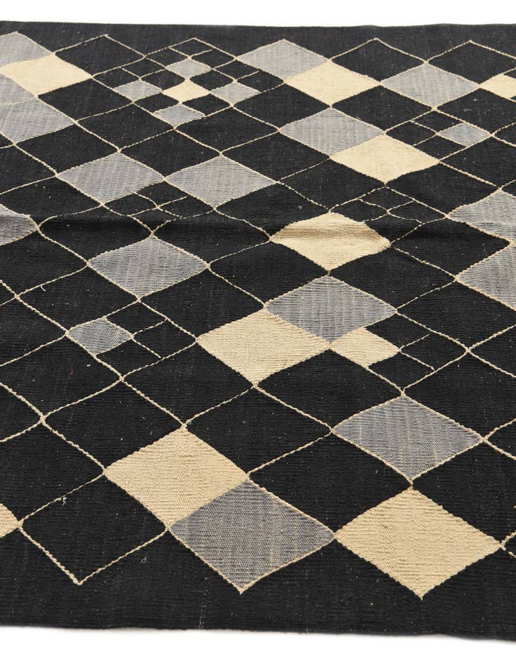 Detail image of 5' x 6'  Hand Woven Kilim Modern Wool Rug