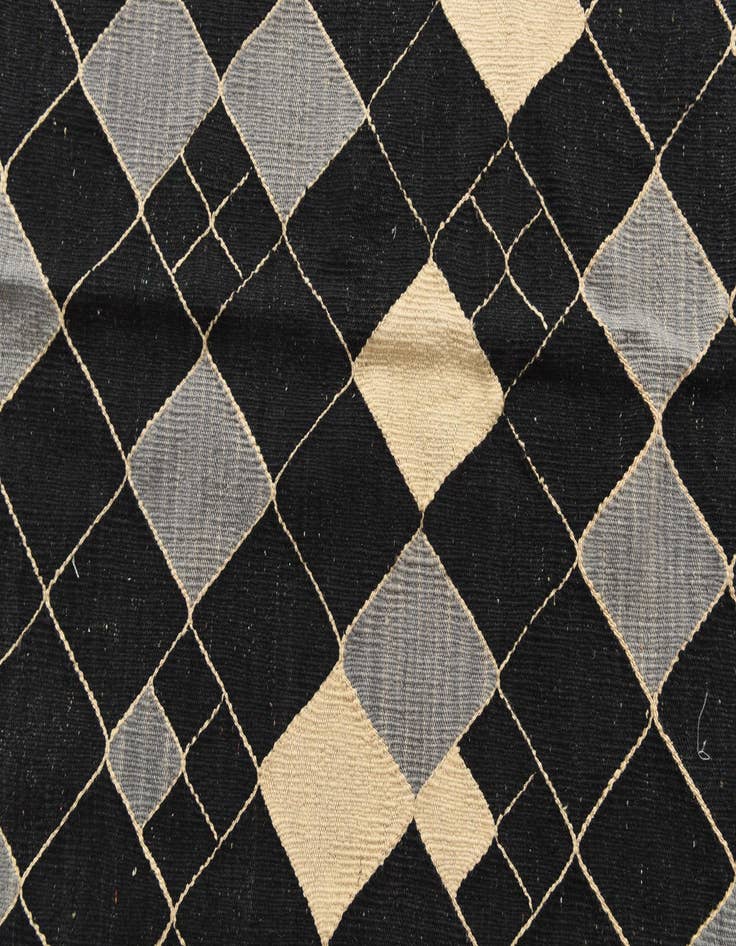 Detail image of 5' x 6'  Hand Woven Kilim Modern Wool Rug