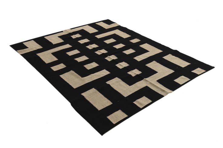 Detail image of 5' 4 x 6' 4 Hand Woven Kilim Modern Wool Rug