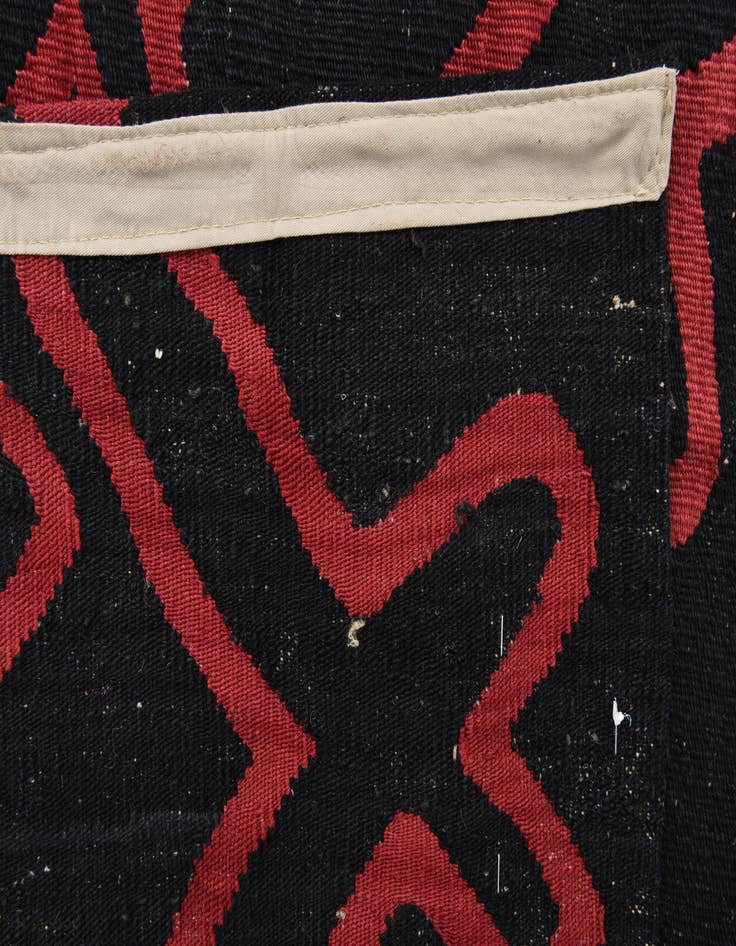 Detail image of 5' 2 x 6' 5  Hand Woven Kilim Modern Wool Rug