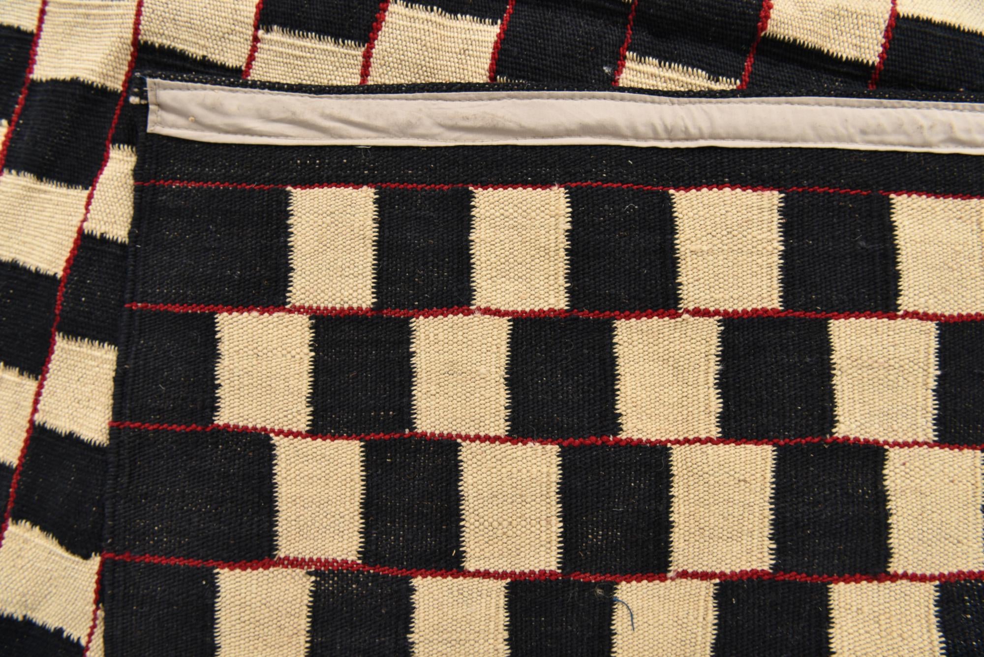 5' 8 x 7' 7 Hand Woven Kilim Modern Wool Rug