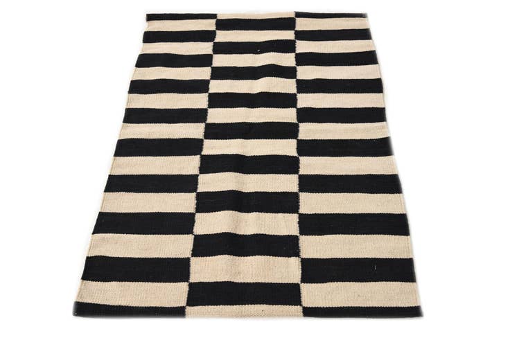 Detail image of 2' 6 x 3' 9 Hand Woven Kilim Modern Wool Rug