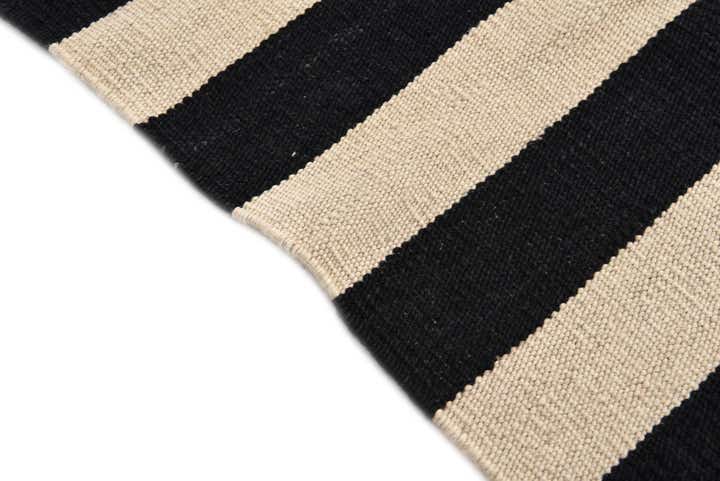 2' 6 x 3' 9 Hand Woven Kilim Modern Wool Rug