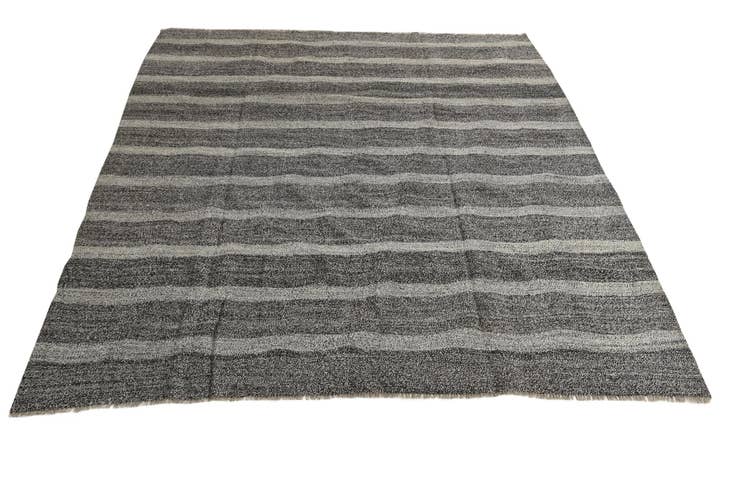 Detail image of 8' 8 x 9' 8 Hand Woven Kilim Modern Wool Rug