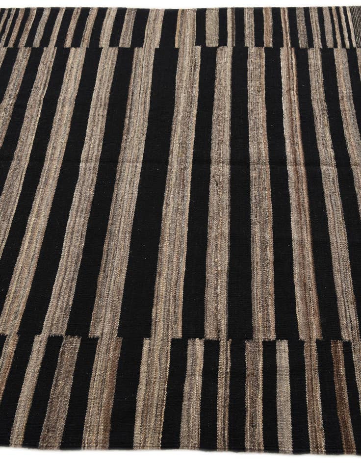 Detail image of 5' 2 x 6' 5  Hand Woven Kilim Modern Wool Rug