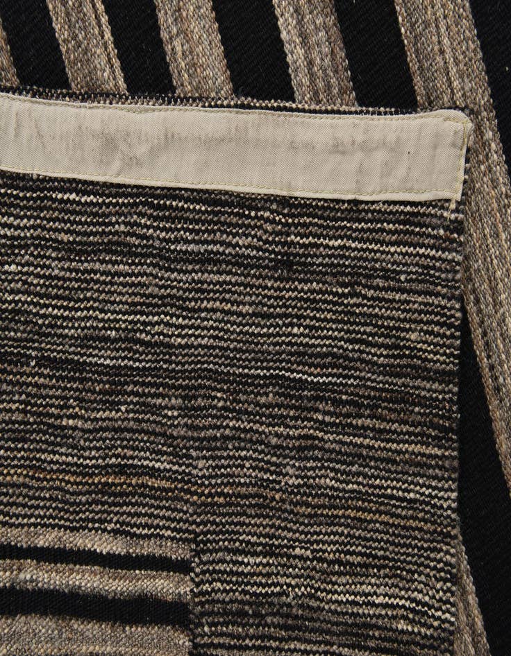 Detail image of 5' 2 x 6' 5  Hand Woven Kilim Modern Wool Rug