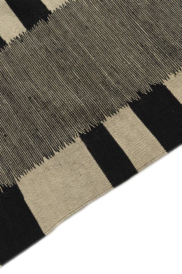 Detail image of 6' x 7' 8 Hand Woven Kilim Modern Wool Rug