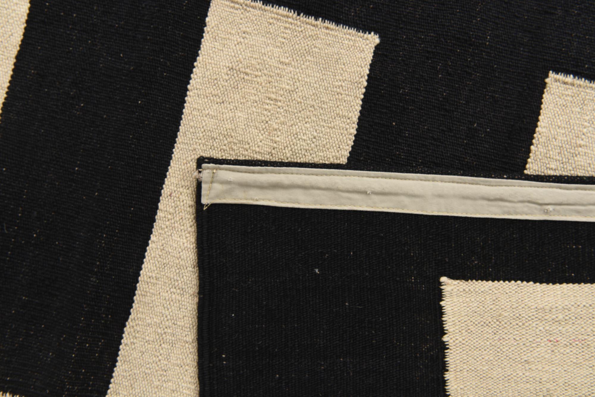 6' 10 x 9' 7 Hand Woven Kilim Modern Wool Rug