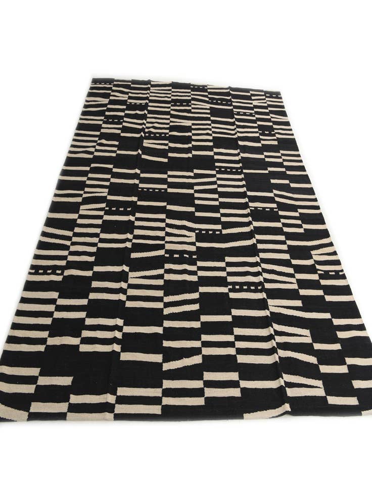 Detail image of 8' 7 x 9' 8  Hand Woven Kilim Modern Wool Rug