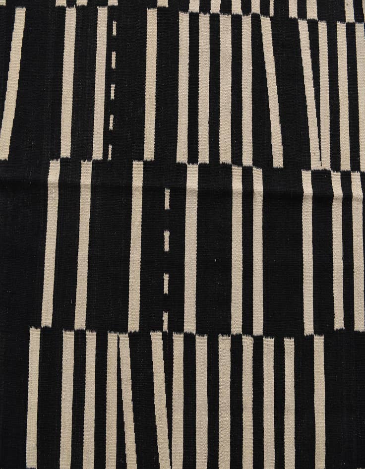 Detail image of 8' 7 x 9' 8  Hand Woven Kilim Modern Wool Rug