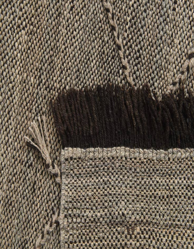 Detail image of 6' x 7' 8  Hand Woven Kilim Modern Wool Rug