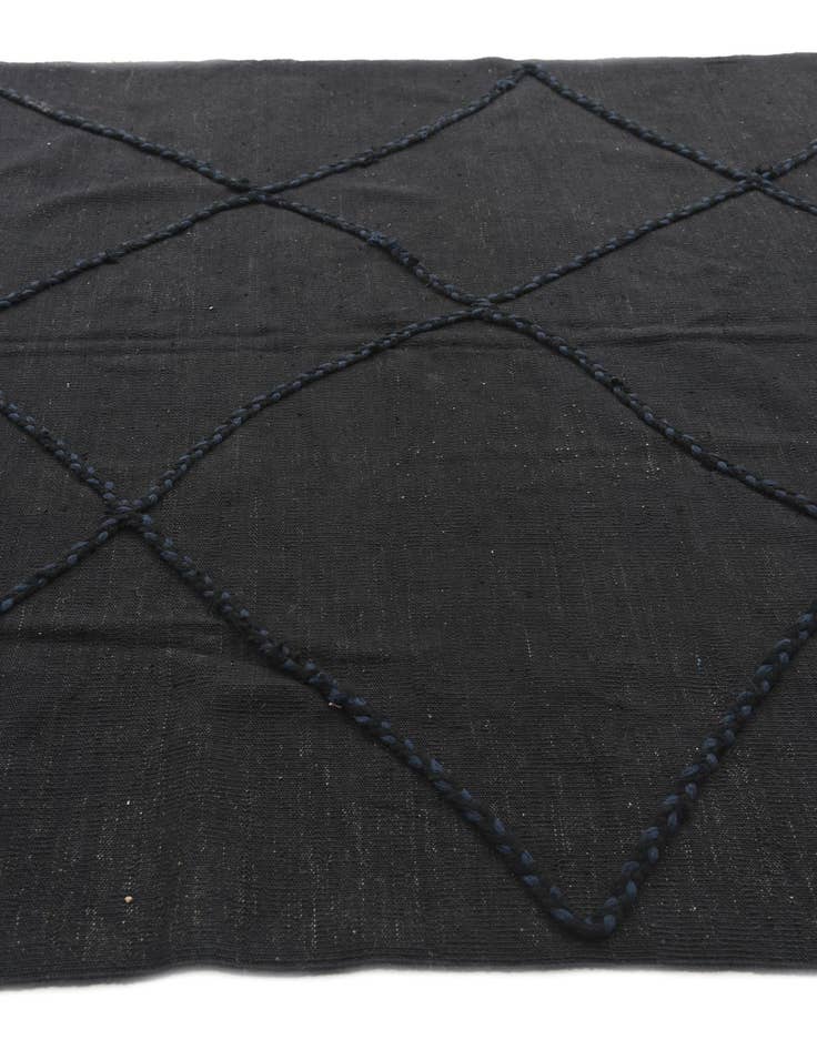 Detail image of 5' 8 x 8' 2  Hand Woven Kilim Modern Wool Rug