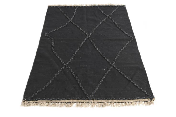 Detail image of 3' 5 x 5' 4 Hand Woven Kilim Modern Wool Rug