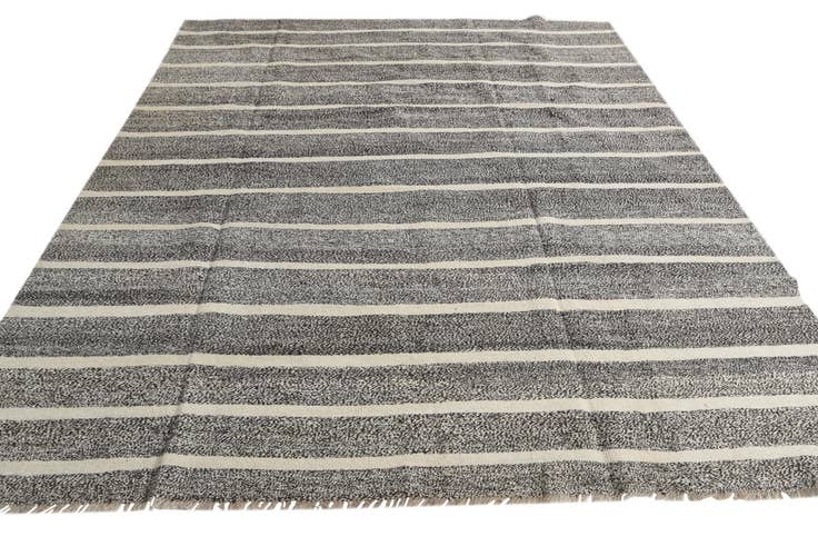 Detail image of 8' 3 x 9' 9 Hand Woven Kilim Modern Wool Rug