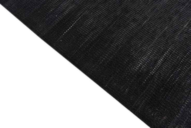 Detail image of 7' 2 x 9' 2 Hand Woven Kilim Modern Wool Rug