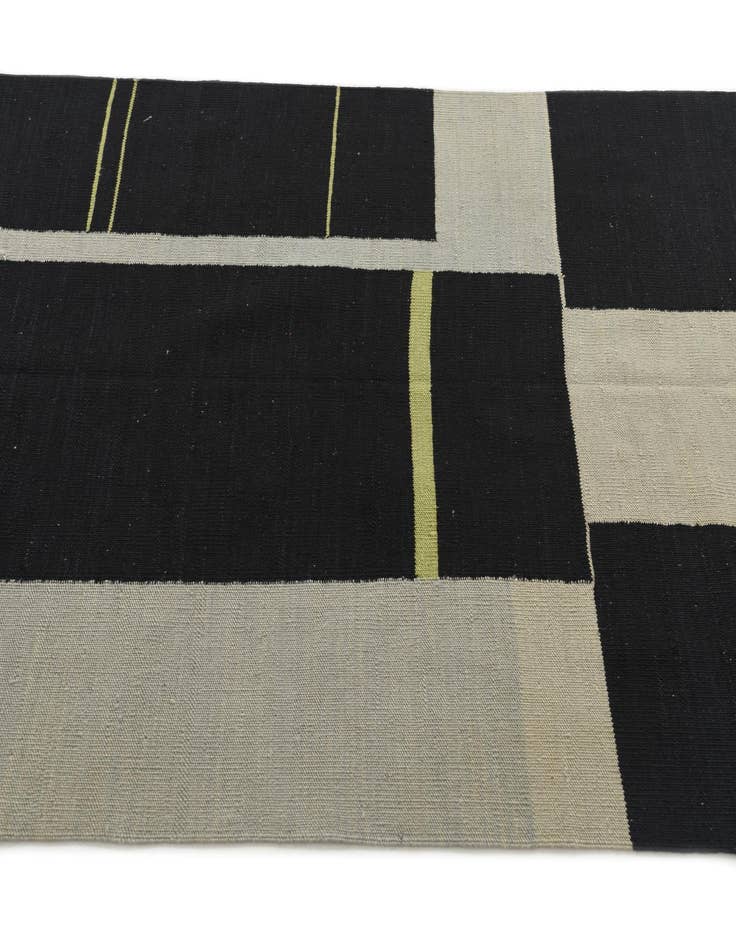 Detail image of 4' 1 x 5' 10  Hand Woven Kilim Modern Wool Rug