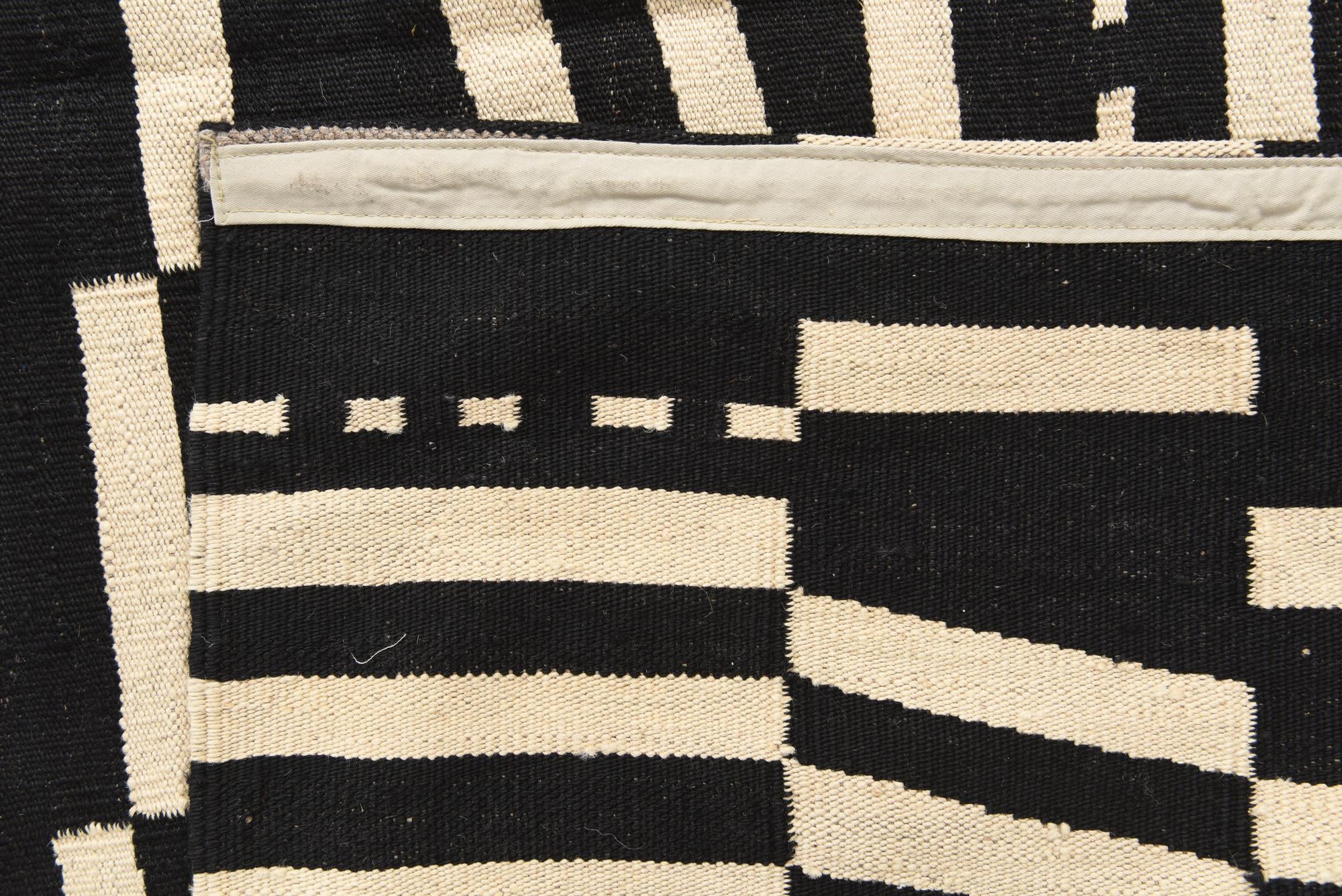 6' 9 x 9' 10 Hand Woven Kilim Modern Wool Rug