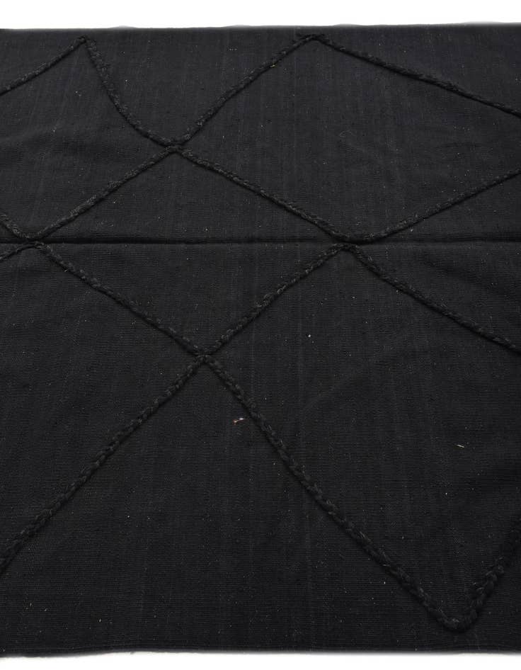 Detail image of 5' 7 x 8'  Hand Woven Kilim Modern Wool Rug