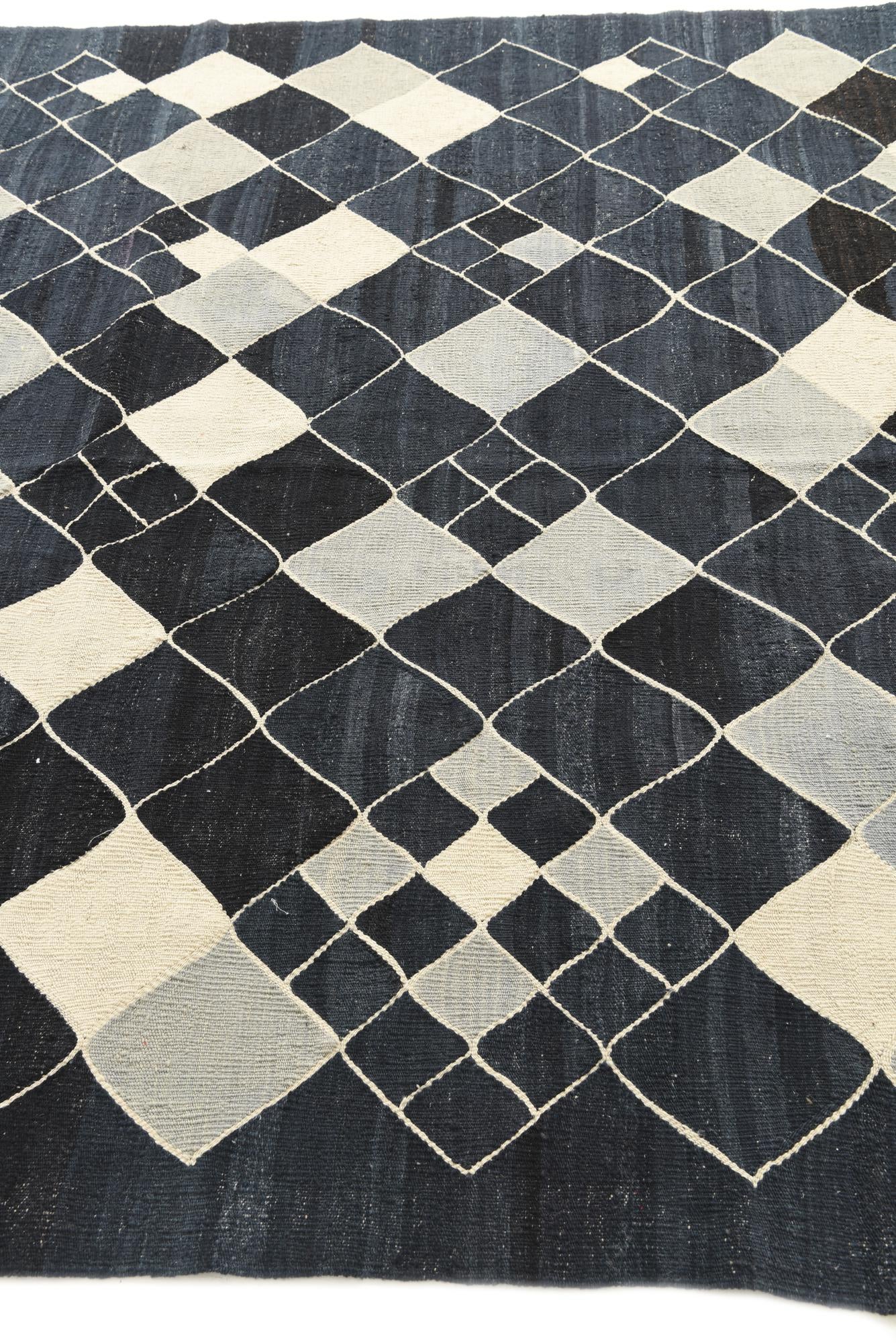 7' 10 x 9' 4 Hand Woven Kilim Modern Wool Rug