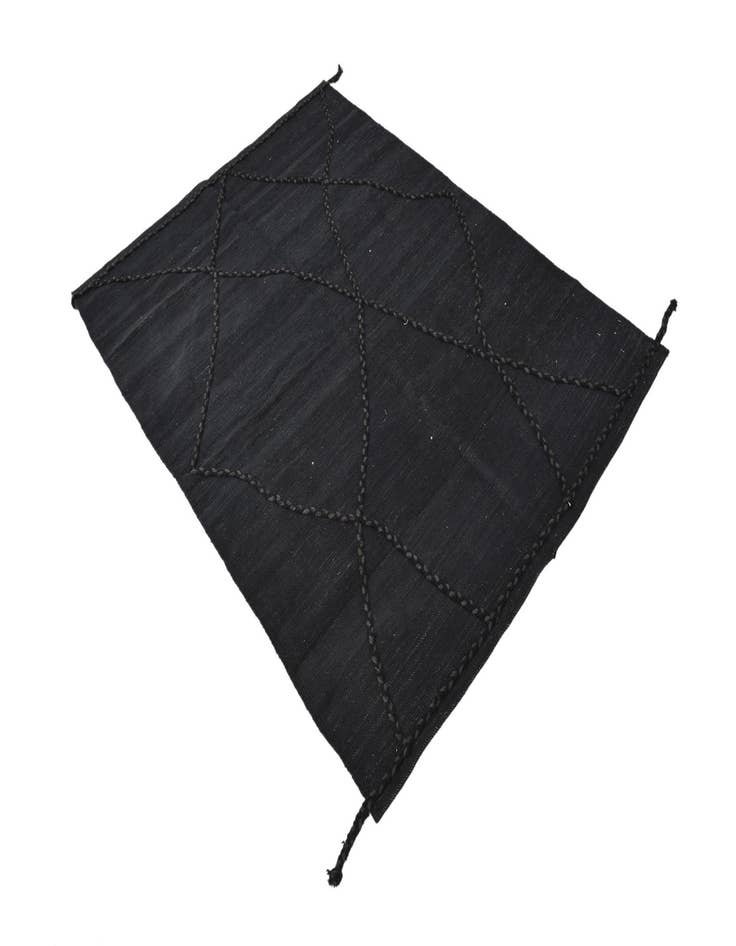 Detail image of 4' 4 x 5' 11  Hand Woven Kilim Modern Wool Rug