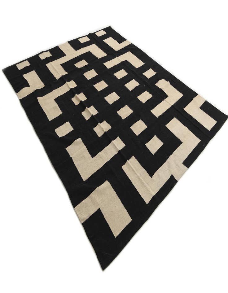 Detail image of 8' 1 x 9' 9  Hand Woven Kilim Modern Wool Rug