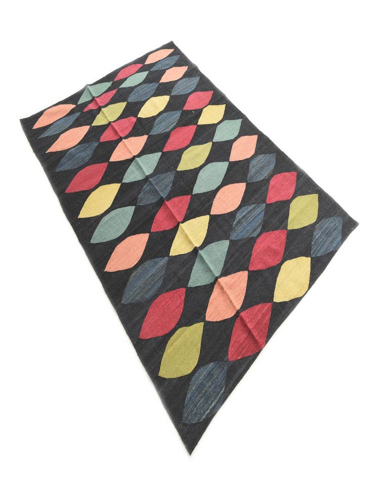 Detail image of 5' 8 x 7' 10  Hand Woven Kilim Modern Wool Rug