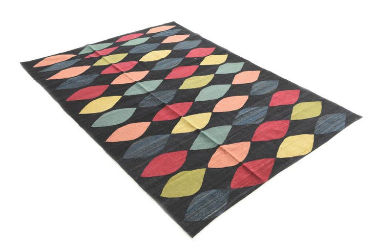 Detail image of 5' 8 x 7' 10 Hand Woven Kilim Modern Wool Rug