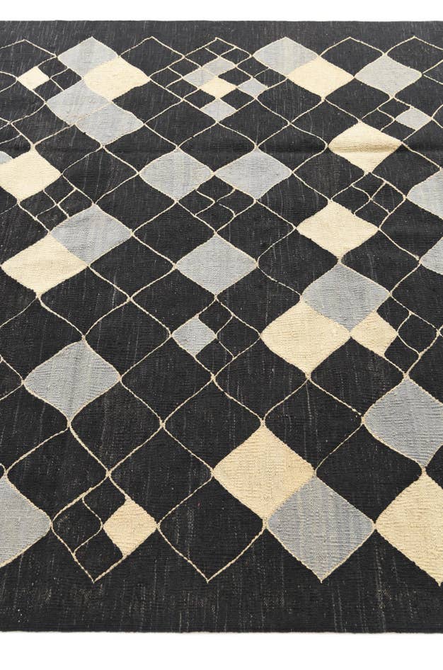 Detail image of 5' 7 x 7' 9 Hand Woven Kilim Modern Wool Rug