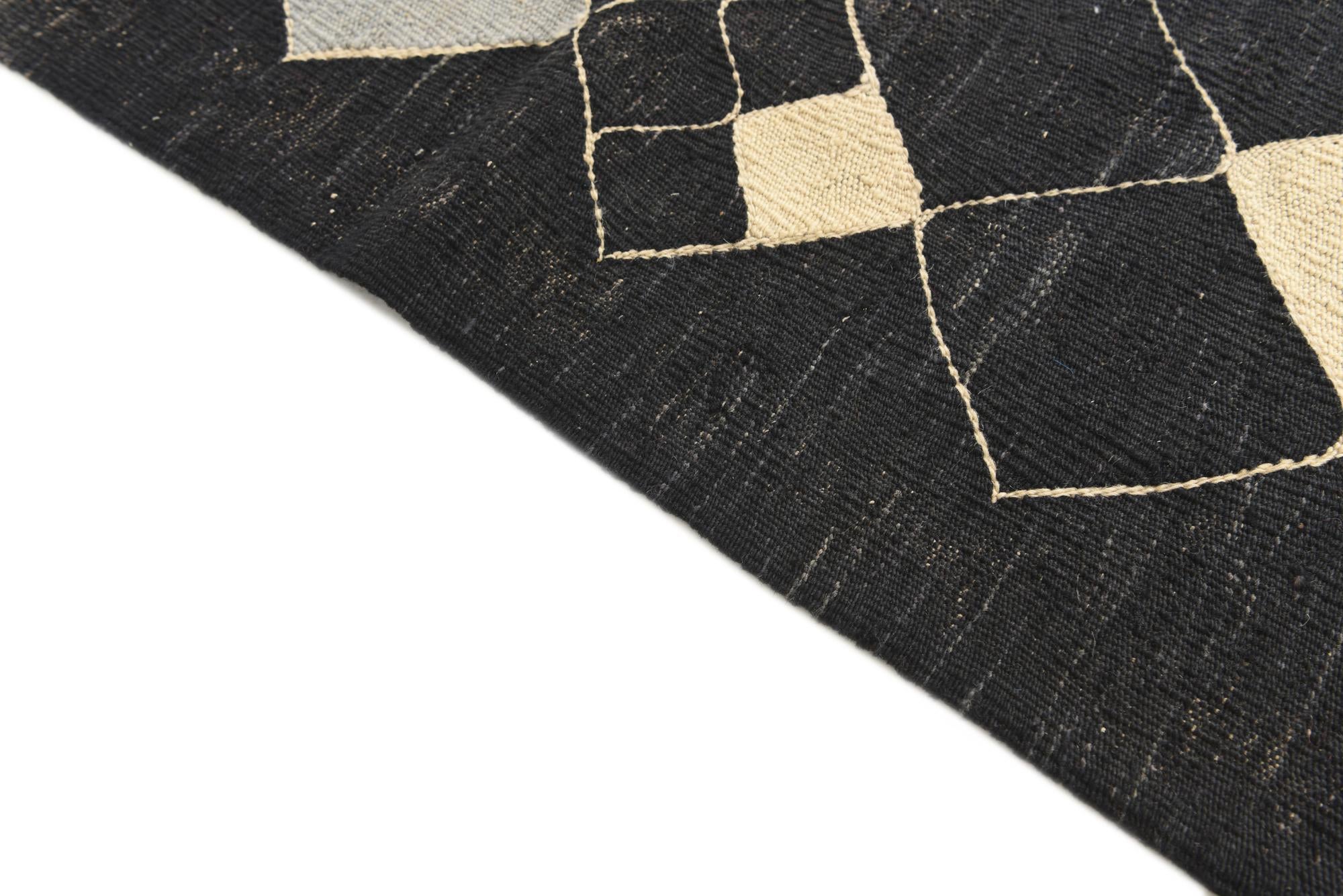 5' 7 x 7' 9 Hand Woven Kilim Modern Wool Rug