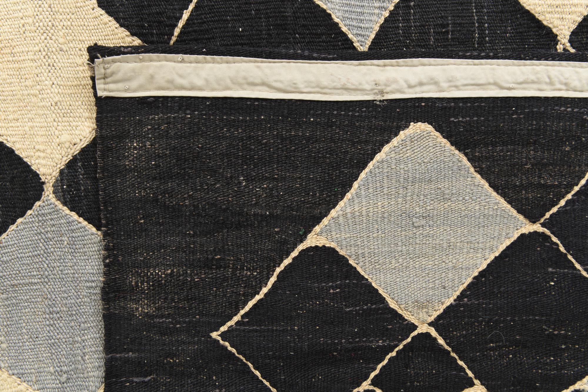 5' 7 x 7' 9 Hand Woven Kilim Modern Wool Rug