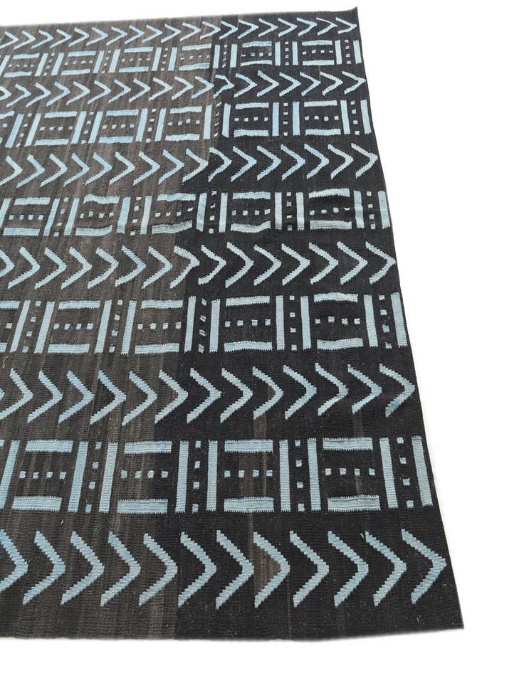 Detail image of 7' x 9' 1  Hand Woven Kilim Modern Wool Rug