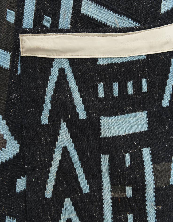 Detail image of 7' x 9' 1  Hand Woven Kilim Modern Wool Rug