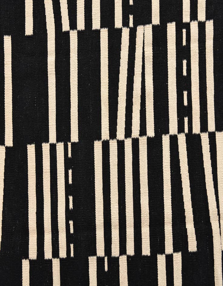 Detail image of 8' 4 x 9' 8  Hand Woven Kilim Modern Wool Rug