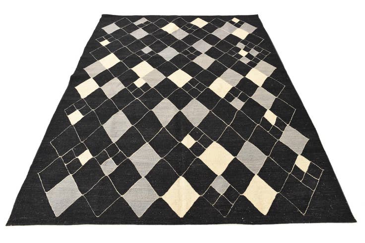 Detail image of 5' 11 x 7' 10 Hand Woven Kilim Modern Wool Rug