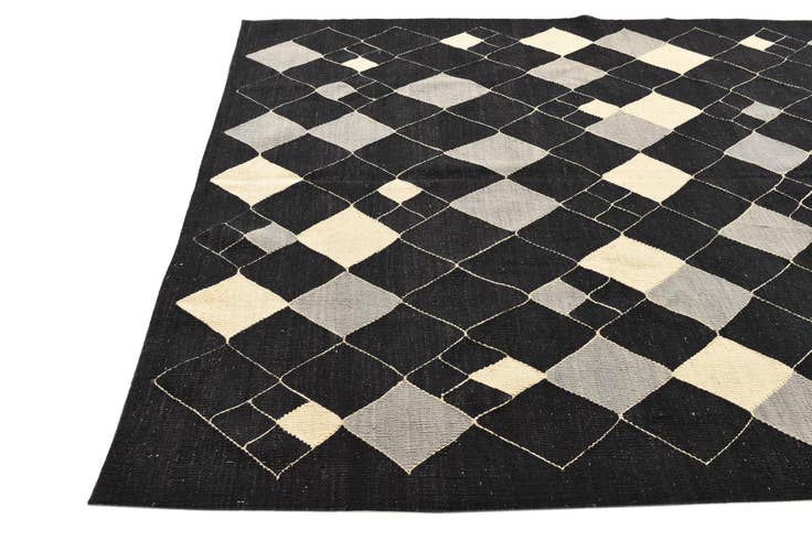 Detail image of 5' 11 x 7' 10 Hand Woven Kilim Modern Wool Rug