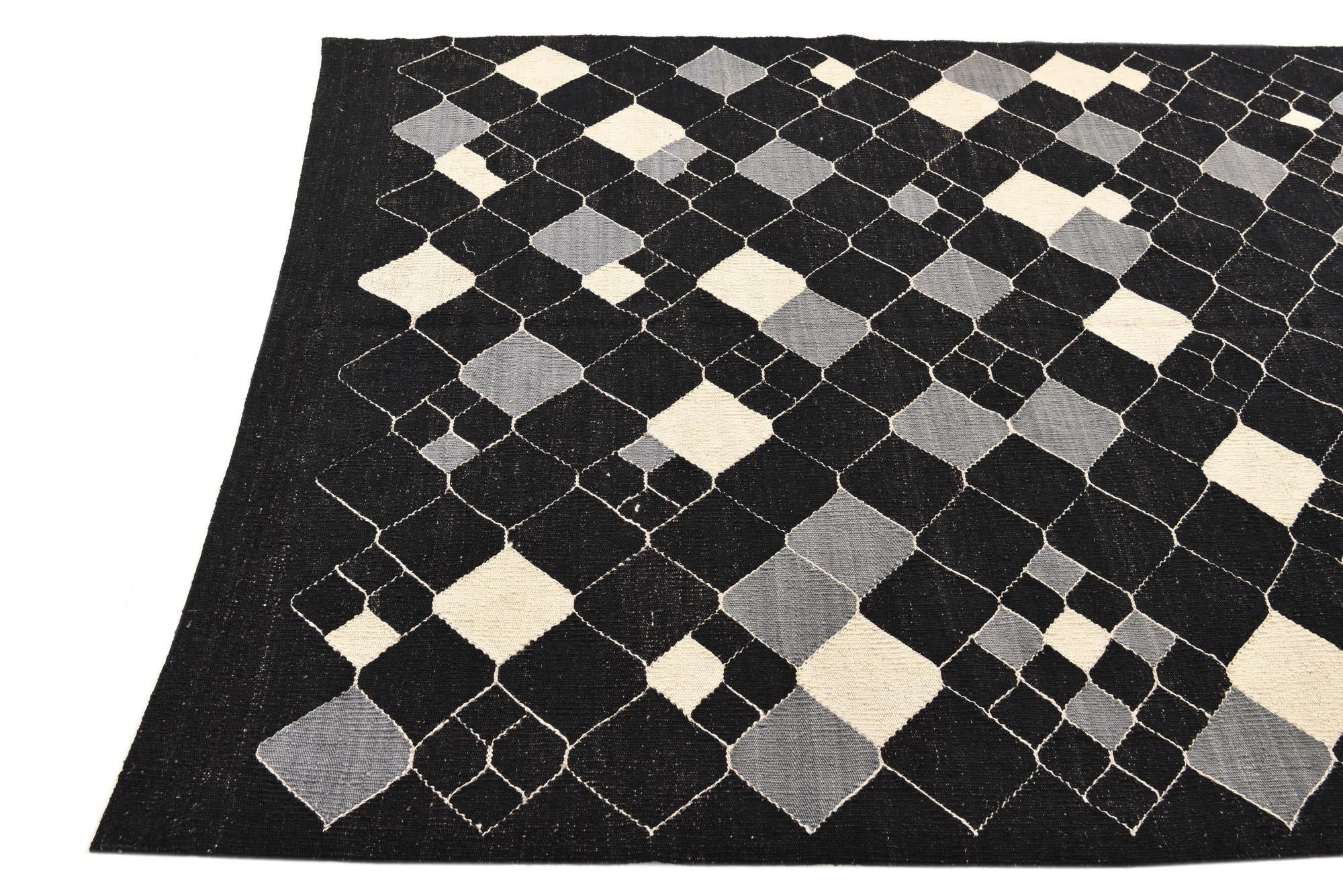 5' x 6' 5 Hand Woven Kilim Modern Wool Rug