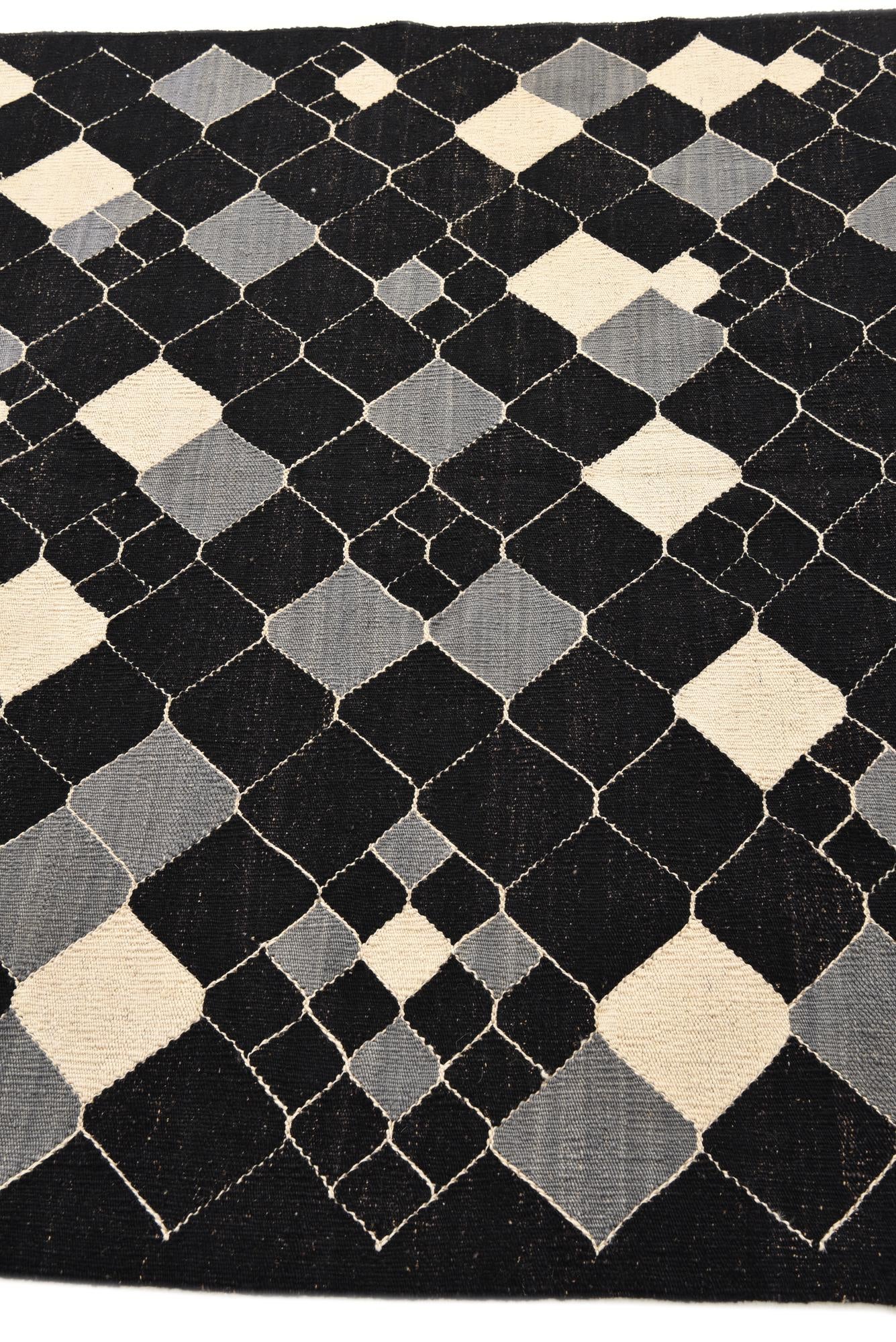 5' x 6' 5 Hand Woven Kilim Modern Wool Rug