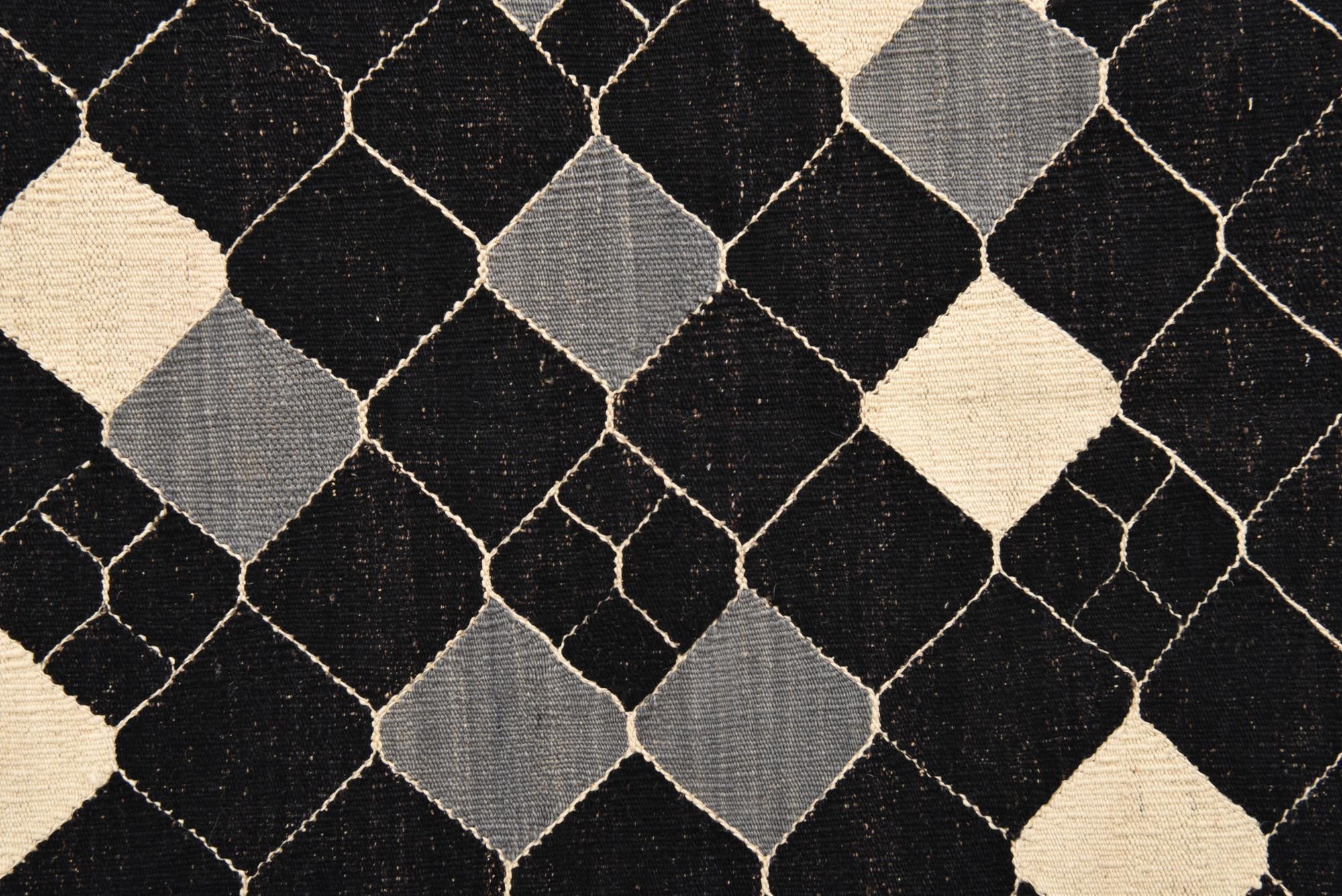5' x 6' 5 Hand Woven Kilim Modern Wool Rug
