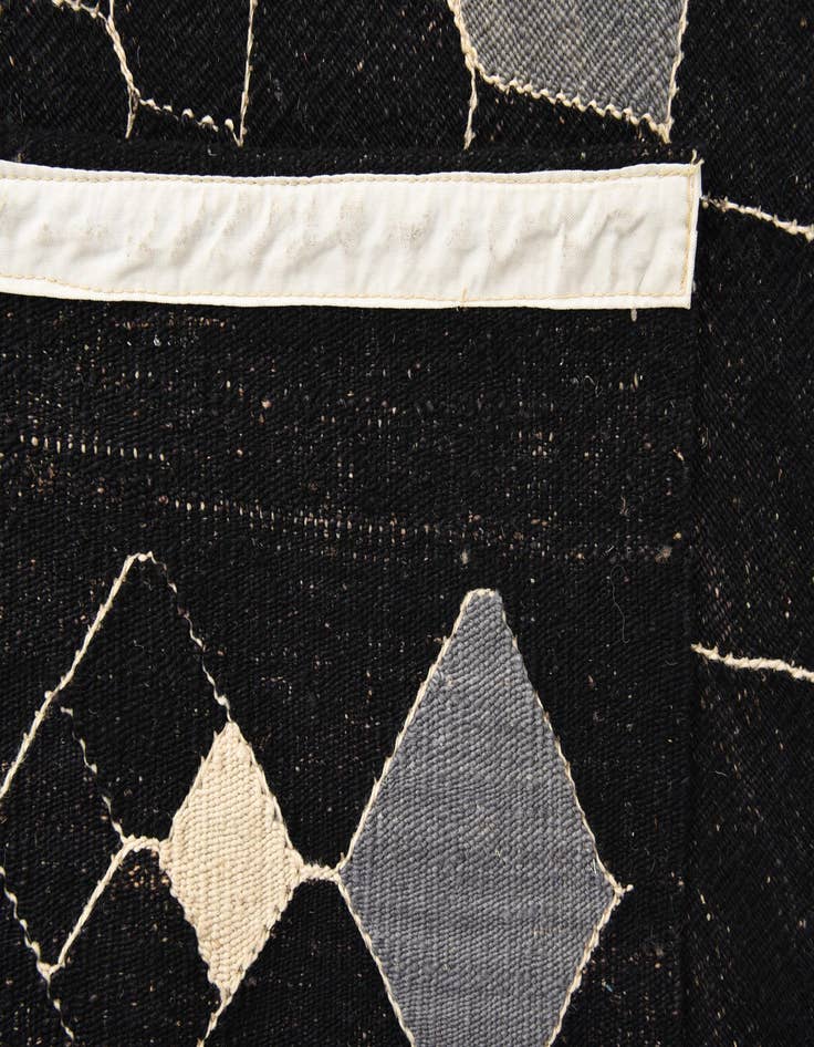 Detail image of 5' x 6' 5  Hand Woven Kilim Modern Wool Rug