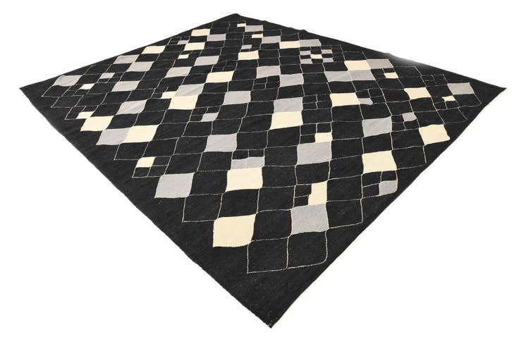Detail image of 8' x 9' 7 Hand Woven Kilim Modern Wool Rug