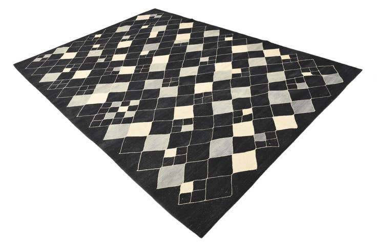 Detail image of 6' 10 x 9' 7 Hand Woven Kilim Modern Wool Rug