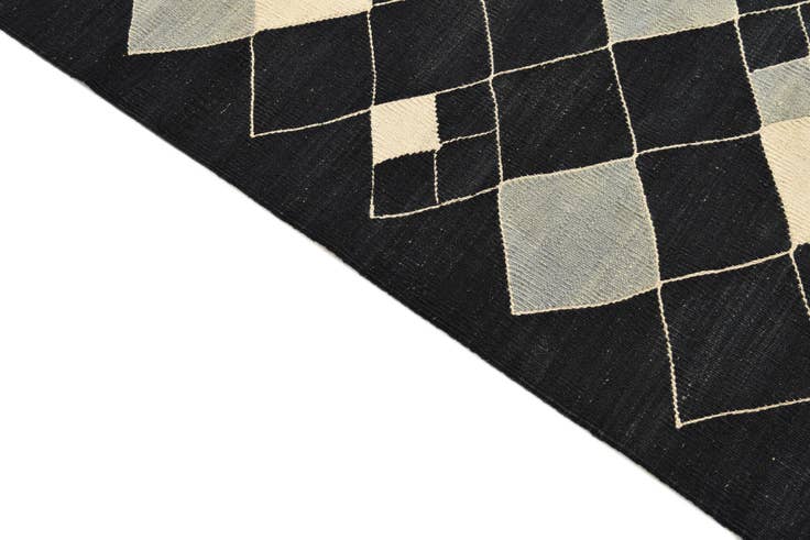 Detail image of 6' 10 x 9' 7 Hand Woven Kilim Modern Wool Rug