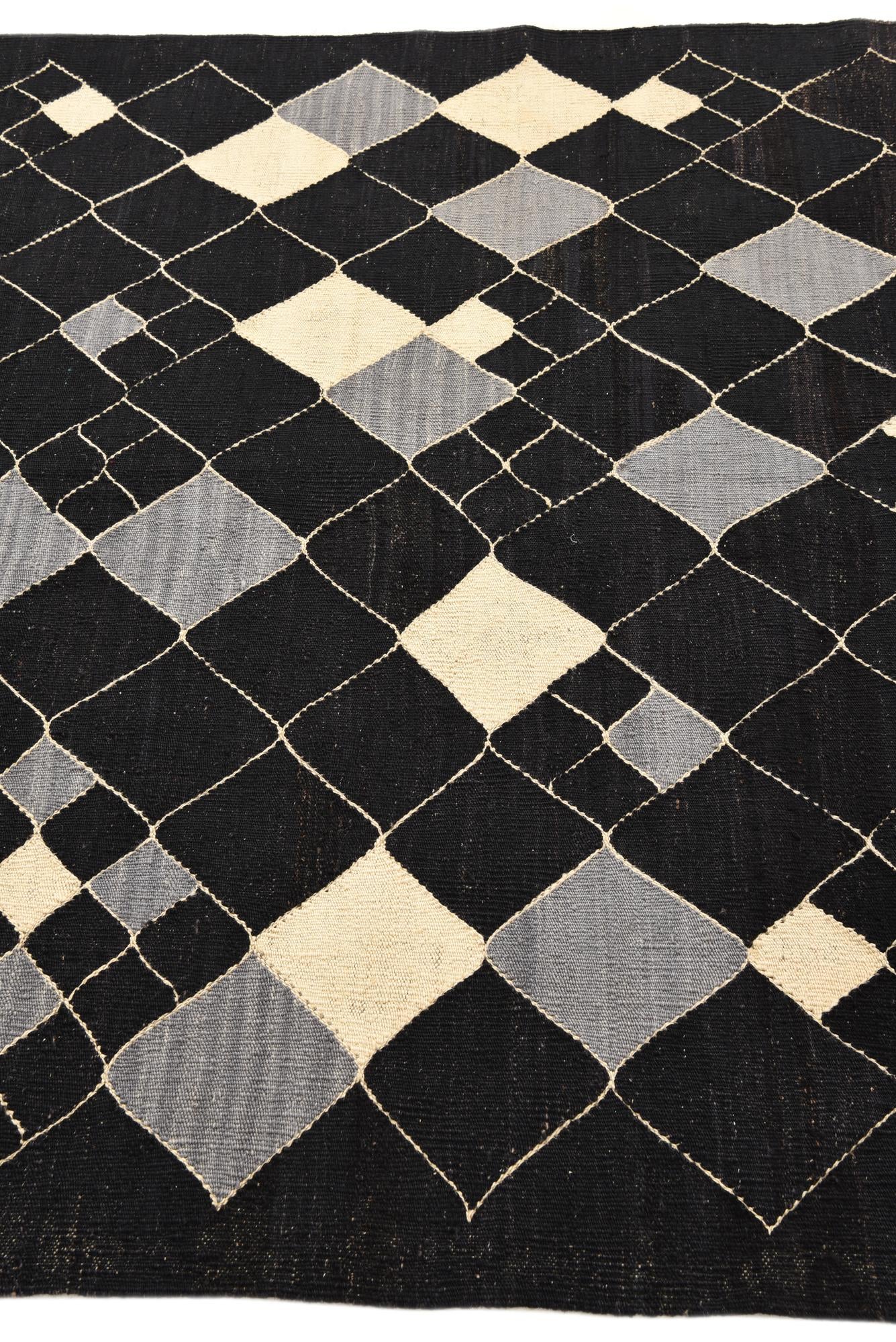 5' x 6' 6 Hand Woven Kilim Modern Wool Rug