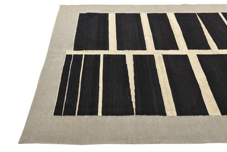 Detail image of 4' 10 x 6' 6 Hand Woven Kilim Modern Wool Rug