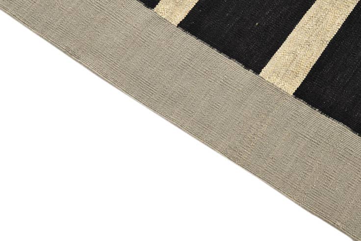 Detail image of 4' 10 x 6' 6 Hand Woven Kilim Modern Wool Rug