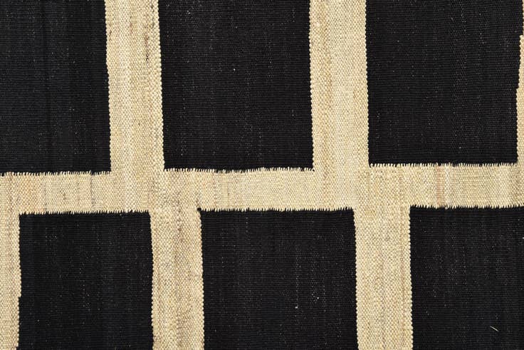 Detail image of 4' 10 x 6' 6 Hand Woven Kilim Modern Wool Rug