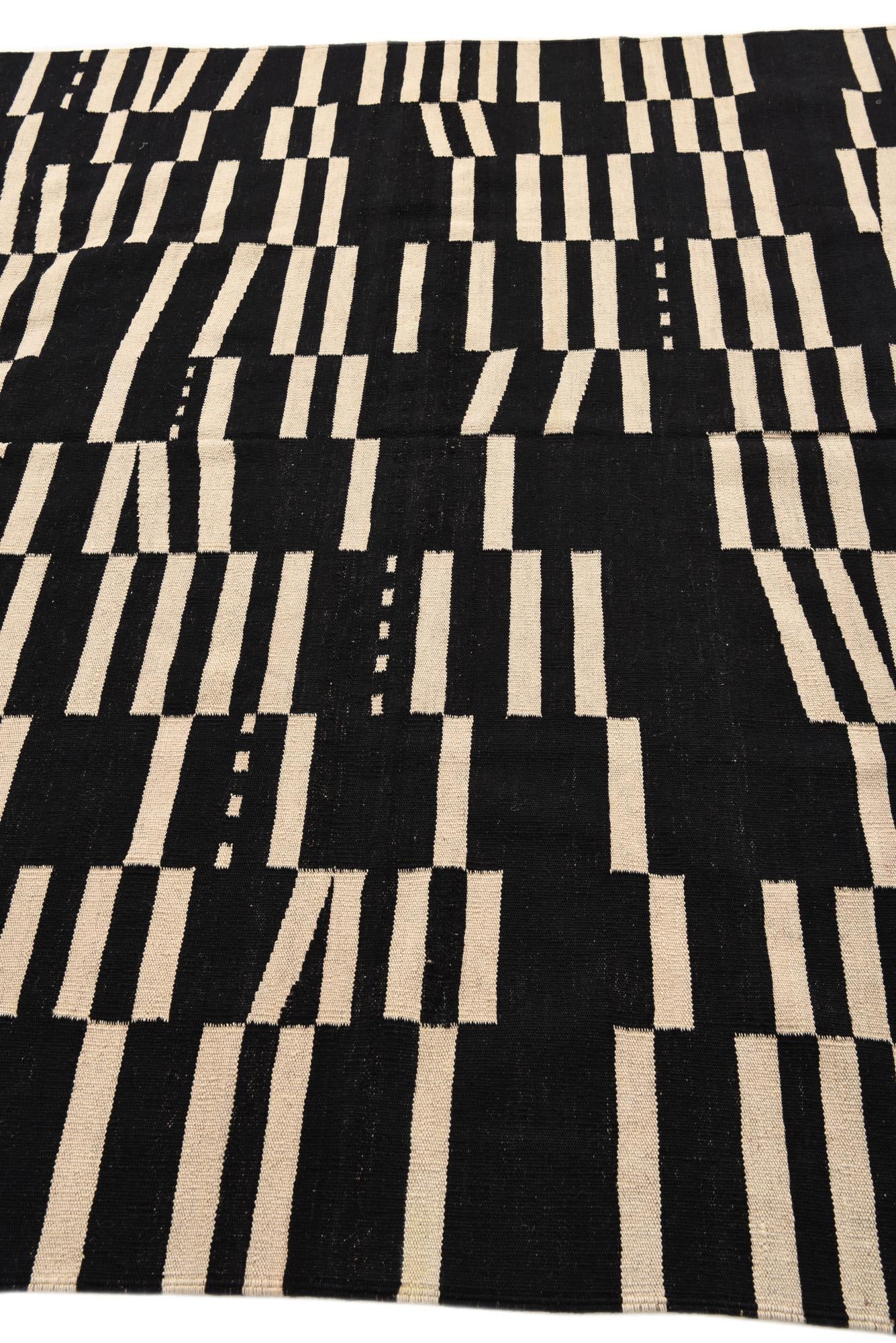 6' 8 x 9' 8 Hand Woven Kilim Modern Wool Rug