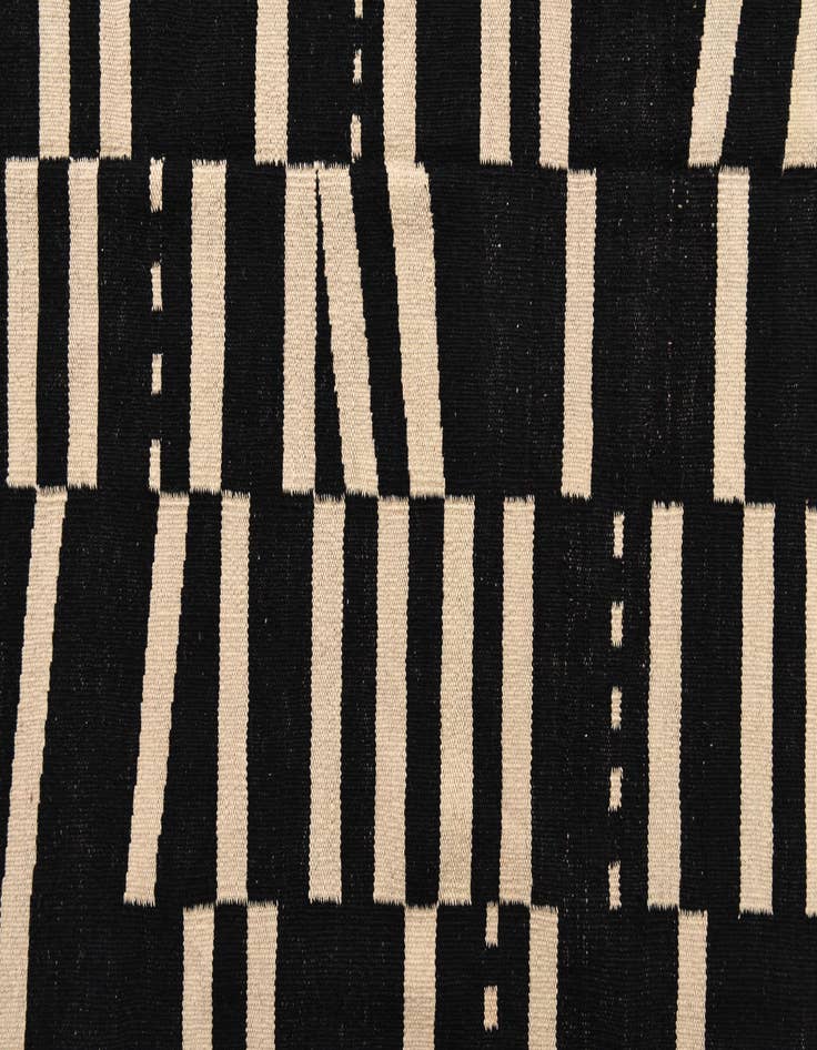 Detail image of 6' 8 x 9' 8  Hand Woven Kilim Modern Wool Rug